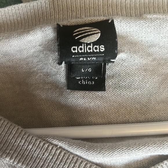 Men’s large Adidas Silver collection with silver metal tag - Picture 3 of 4